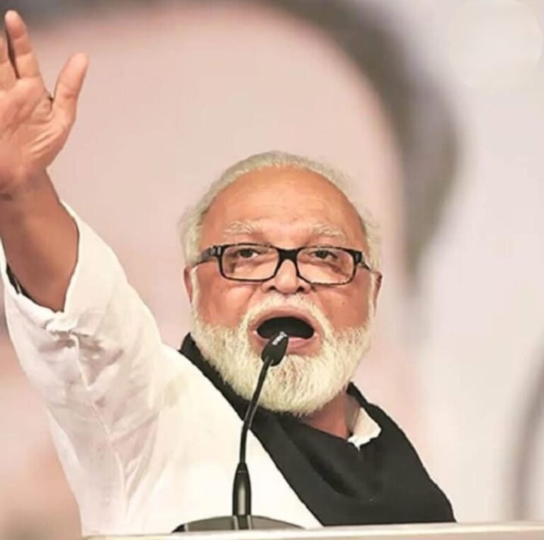 छगन भुजबळ यांची मुख्यमंत्री देवेंद्र फडणवीस यांच्यासोबत बैठक: मंत्रिमंडळातील नाराजीवर चर्चा