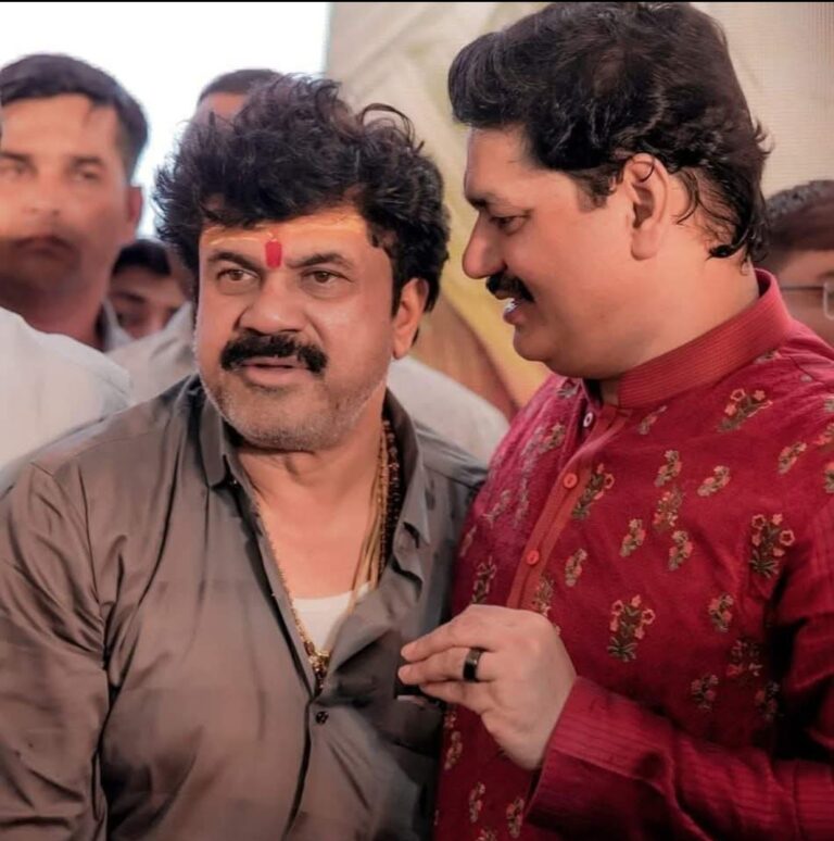 धनंजय मुंडे यांना मंत्रिपदापासून दूर ठेवण्याची मागणी : औरंगाबाद खंडपीठात याचिका दाखल